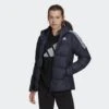 ADIDAS Essentials Midweight Down Hooded Jacket -Motion Style k7d2c25611c77797c9e08cad05a4e3838